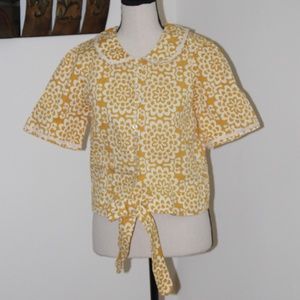 Pretty Vacant, floral retro look with button down & Peter Pan collar shirt